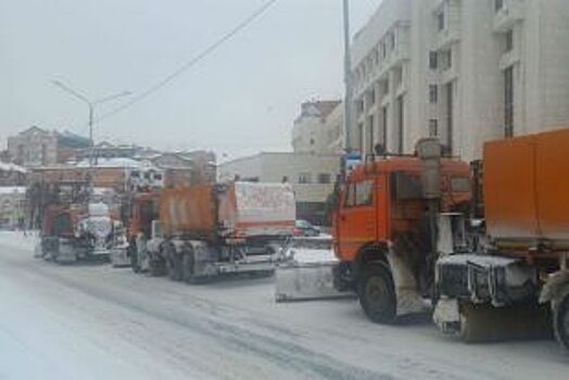 В Новосибирске идёт борьба со снегом