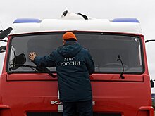 В Кемерово потушили пожар на площадке с битумной крошкой