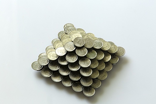 Эксперт Деренченко назвал высокую доходность и гарантии выплаты признаками пирамиды