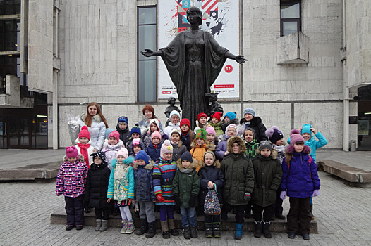 Юные зеленоградцы побывали на спектакле в детском музыкальном театре им. Н. И. Сац