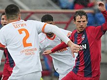 "Урал" одержал четвертую победу в чемпионате подряд, обыграв в гостях "Енисей"