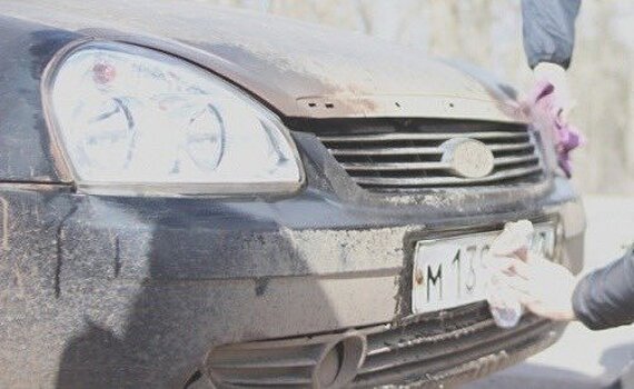 Водителям напоминают о штрафах за грязные номерные знаки