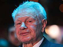 Двукратный олимпийский чемпион Лагутин получил премию "Легенда бокса"