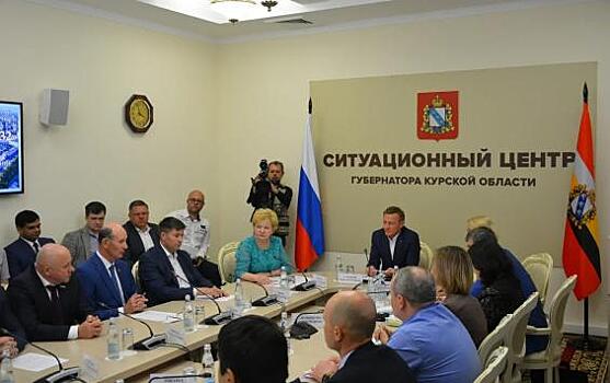 Депутаты Горсобрания говорили со Старовойтом о деньгах и Руцком