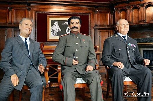 Поклонская призвала убрать «трупы» Черчилля и Сталина