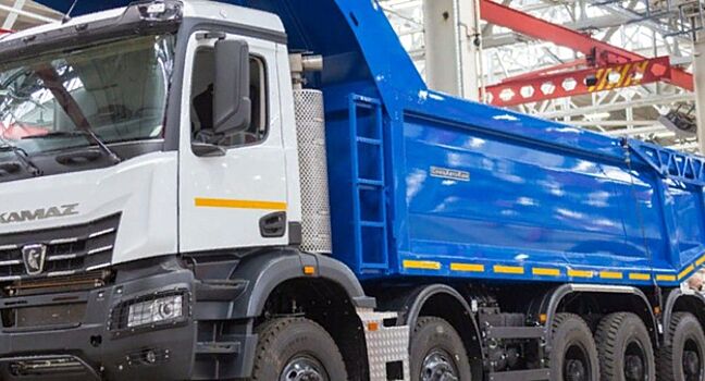 В Москве «КамАЗ» показал новый 60-тонный «карьерник»
