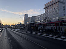 В центре Екатеринбурга встали трамваи. Причины