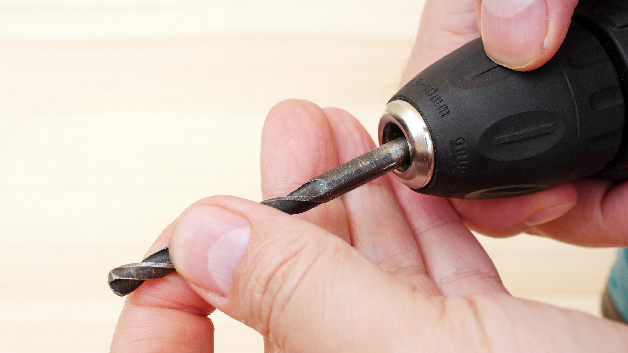 Мастера скрывали это: какой шуруповёрт реально стоит денег