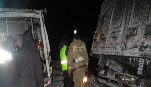 В Кемеровской области столкнулись грузовик с автобусом, погибли пятеро