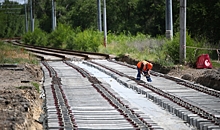 На участке линии СТ в Волгограде укладывают новые рельсы