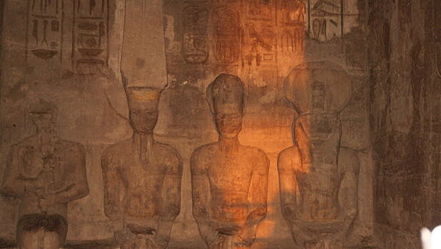 Египтологи обнаружили останки Нефертари