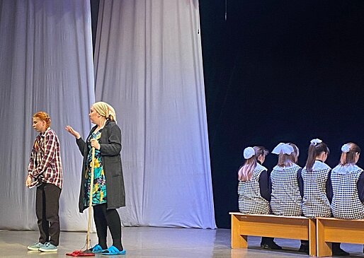 Авторский театр «Цитрус» из Слободского района выступил на профессиональной сцене