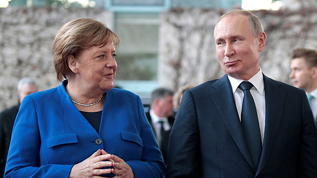 Путин провел с Меркель второй за два дня разговор