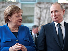 Путин и Меркель обсудили инцидент с Навальным