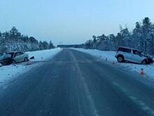 В ДТП под Сургутом пострадали шесть человек