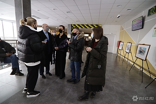 Анна Цивилева посетила заново отстроенный автовокзал в Белове