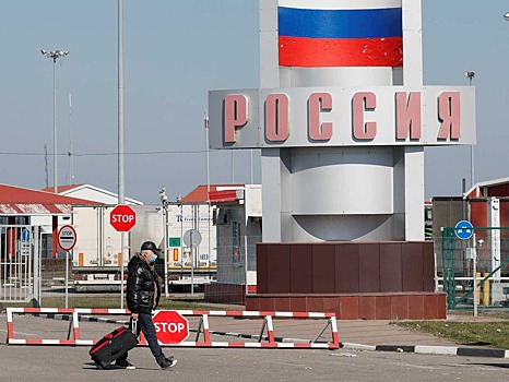 Организатору «языковых рейдов» в Казахстане запретили въезд в Россию