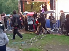 Нижегородка попыталась сорвать концерт на сцене в Светлоярском парке