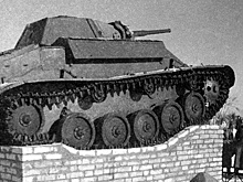 По улицам Мелитополя проехал танк Т-70, освобождавший город от фашистов