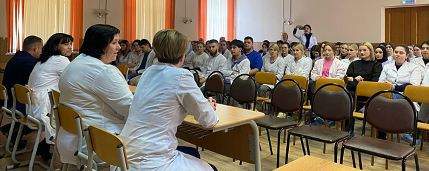 В Московском областном колледже №1 Красногорская ГБ провела ярмарку вакансий