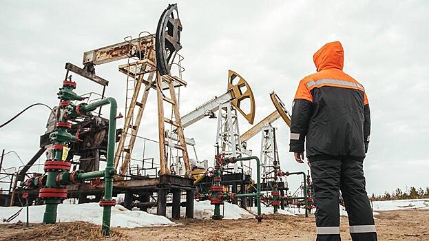 Нефть стабильна, но вирус не дремлет