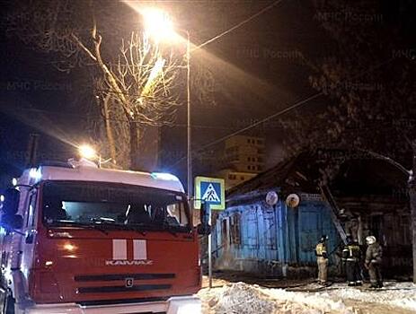 Семь человек спасены на пожаре на ул. Маяковского в Самаре