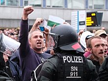 На демонстрациях в Хемнице задержаны около 300 человек