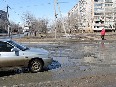 В Оренбурге назвали самые «убитые» дороги за начало 2019 года