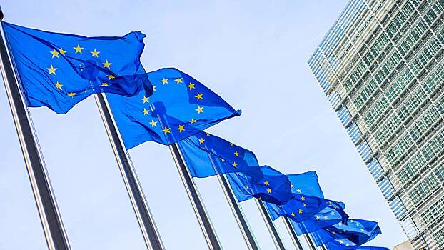 ЕК предложила ужесточить штрафы для нарушающих бюджетные правила стран ЕС