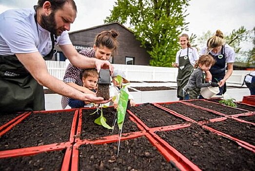 Открытие Общественного огорода в Парке Горького