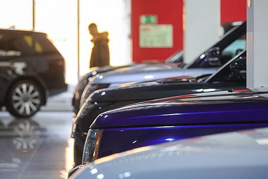 Российскому автомобильному рынку спрогнозировали резкое падение