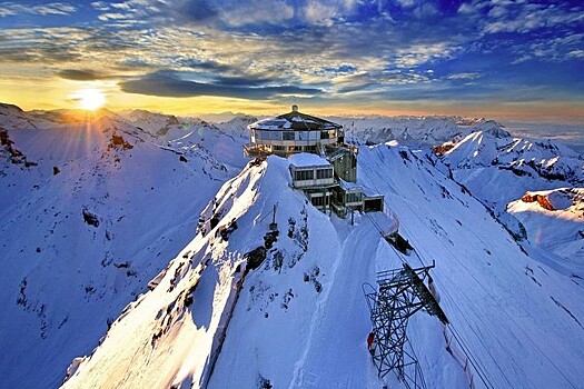 Альпы обрели кровавый оттенок: этому нашлось объяснение