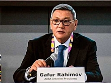 Отморозим уши назло маме. Зачем боксу президент под санкциями?