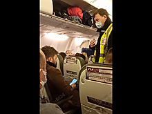 Пассажир вылетающего в Москву самолета отказался от маски и остался в Сочи