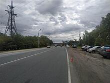 В Жигулевске легковушка протаранила стоявшие на обочине автомобиль и мотоцикл