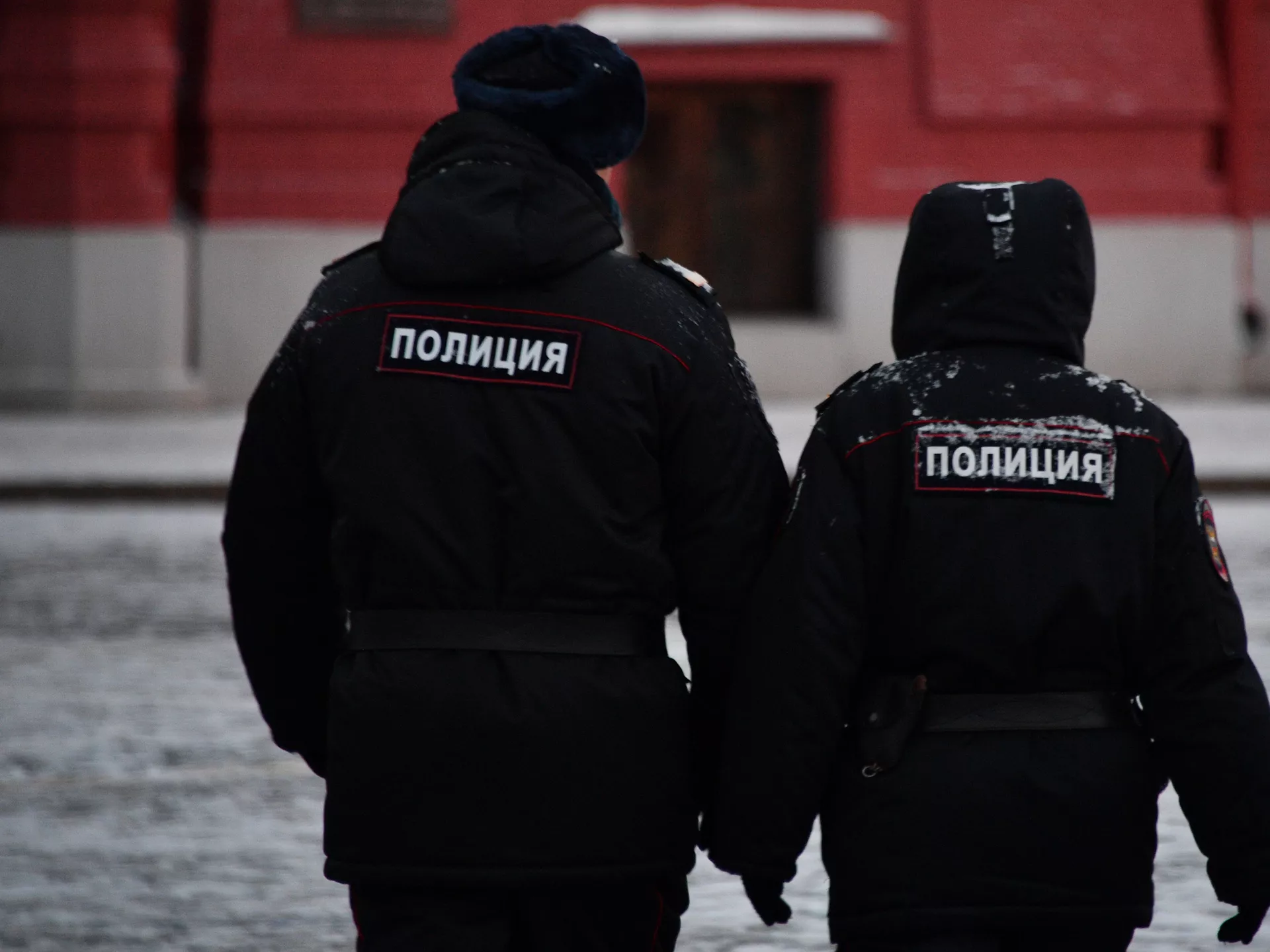 Появились кадры с места взрыва у дома генерала в Москве