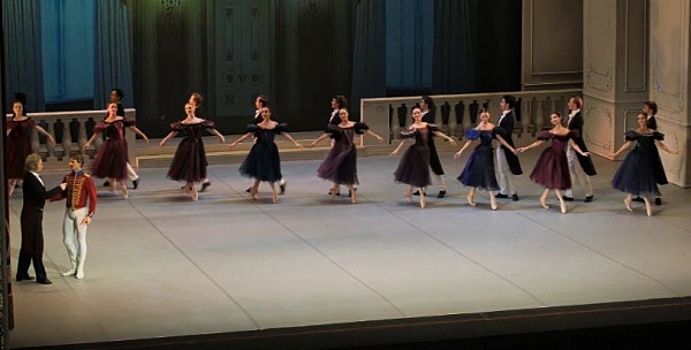 В Самаре Юрий Бурлака рассказал о будущем артистов балета