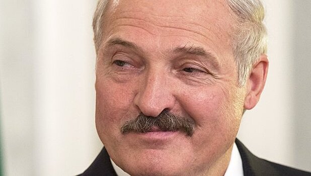 Лукашенко призвал белорусов "переходить на вина"
