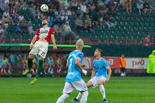 Казаков о 0:3 «Сочи»: «В РПЛ они не по спортивному принципу все же, с 5-го места ФНЛ. К повышению команда не готова, «Локо» их просто разорвал»