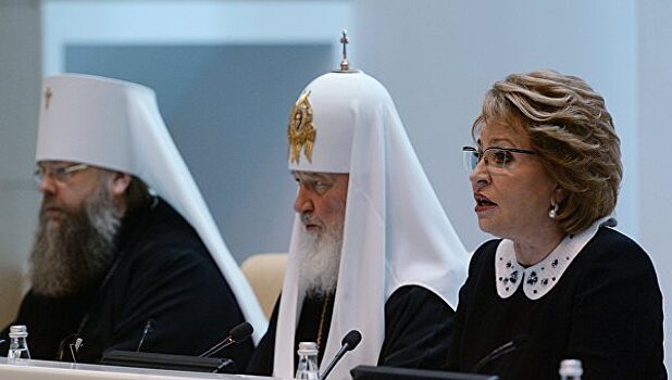 Патриарх призвал заняться ценами на услуги ЖКХ