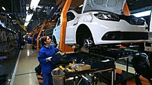 Производство автомобилей в России упало на 25%
