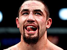 Уиттакер – о травме, полученной в поединке с Чимаевым: «Восстановился на 100%. Мне вытащили старые зубы и поставили новые»