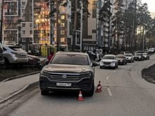В Заельцовском районе Новосибирска автомобиль сбил подростка