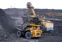 Из-за падения цен на уголь горняков кузбасского разреза «Черниговец» отправляют строить порт в Приморье