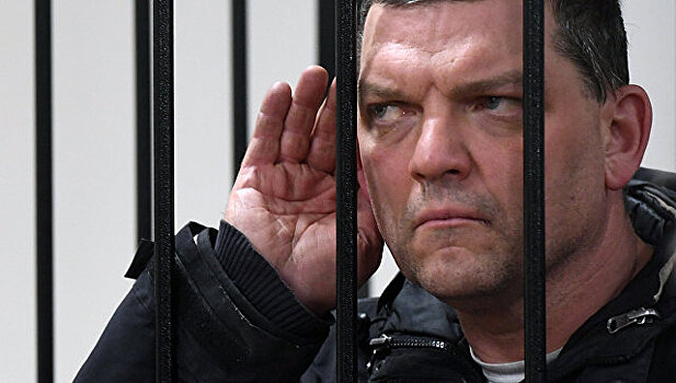 Экс-директору "Меньшевика" продлили арест