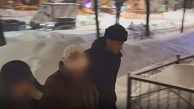 Задержана представительница собственника сгоревшего в Балашихе коттеджа