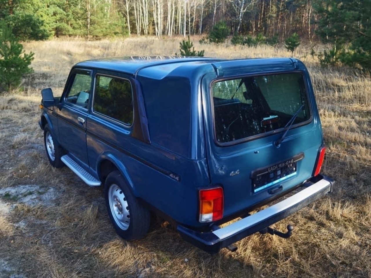 В Польше продают редкий внедорожник Lada Niva Bikal с минимальным пробегом  - Рамблер/авто