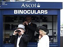 Пьяные и уставшие: снимки гостей королевских скачек Royal Ascot попали в таблоиды