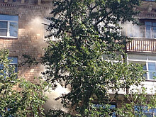 Пожар охватил многоэтажку в Москве: более 300 человек эвакуировались