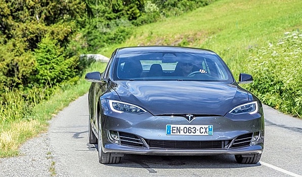 Tesla будет производить электромобили в Индии